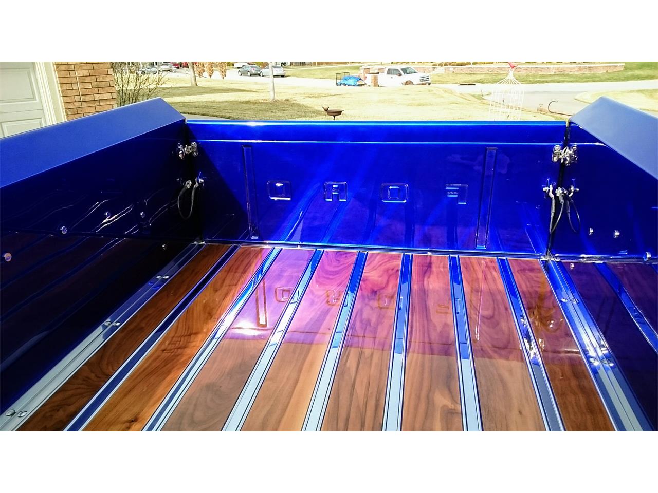 Ford-F100-1954-Blue-Tan-and-Brown-29