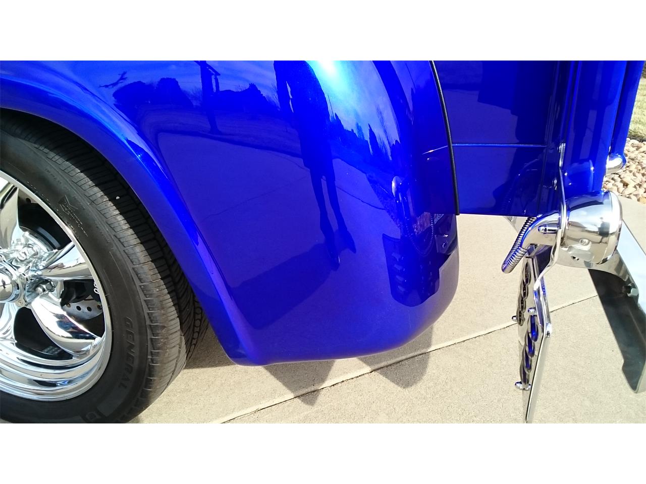 Ford-F100-1954-Blue-Tan-and-Brown-37