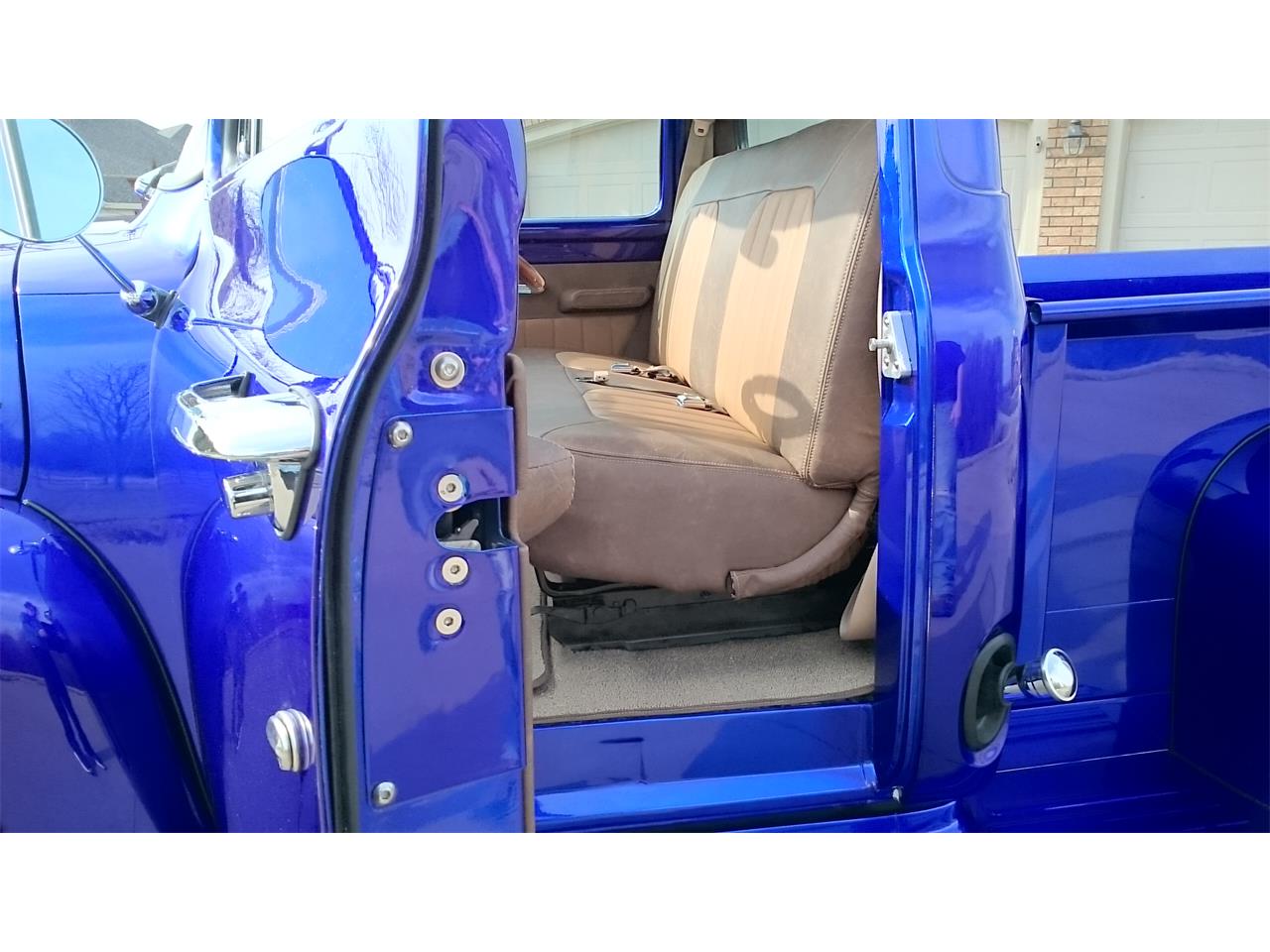 Ford-F100-1954-Blue-Tan-and-Brown-39