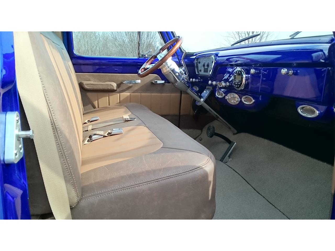 Ford-F100-1954-Blue-Tan-and-Brown-41