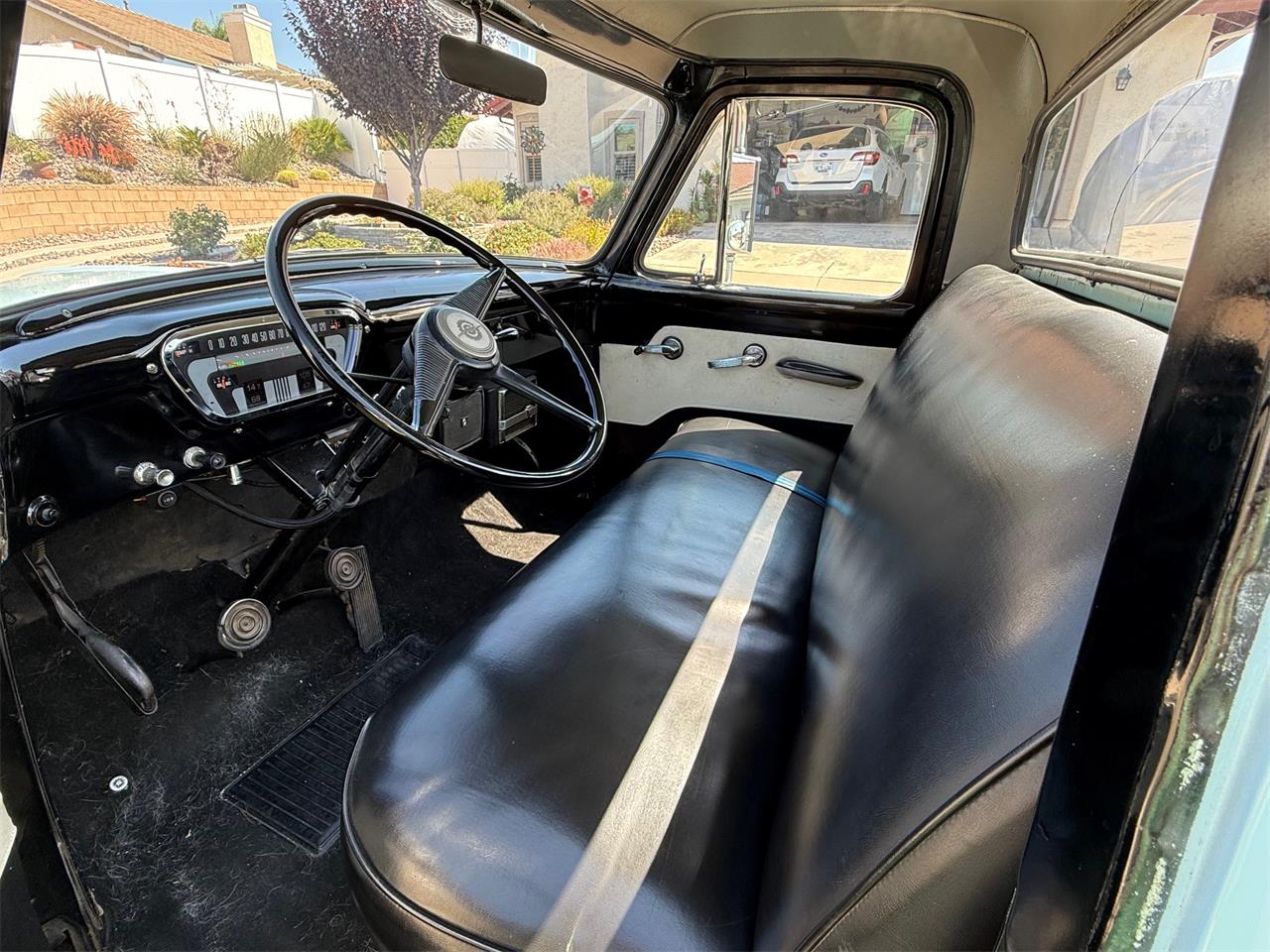 Ford-F100-1954-Light-Blue-Black-8