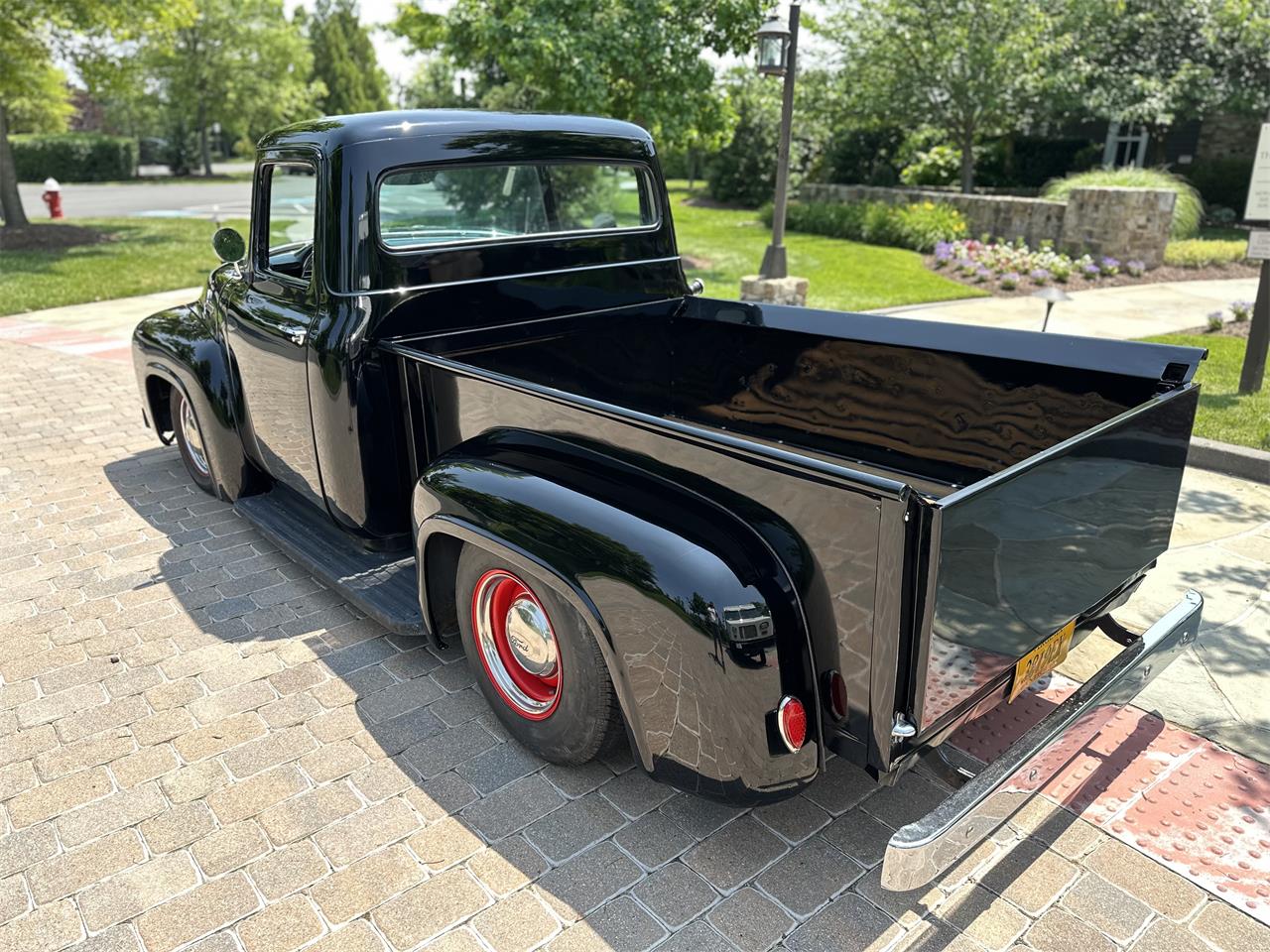 Ford-F100-1956-Black-White-10