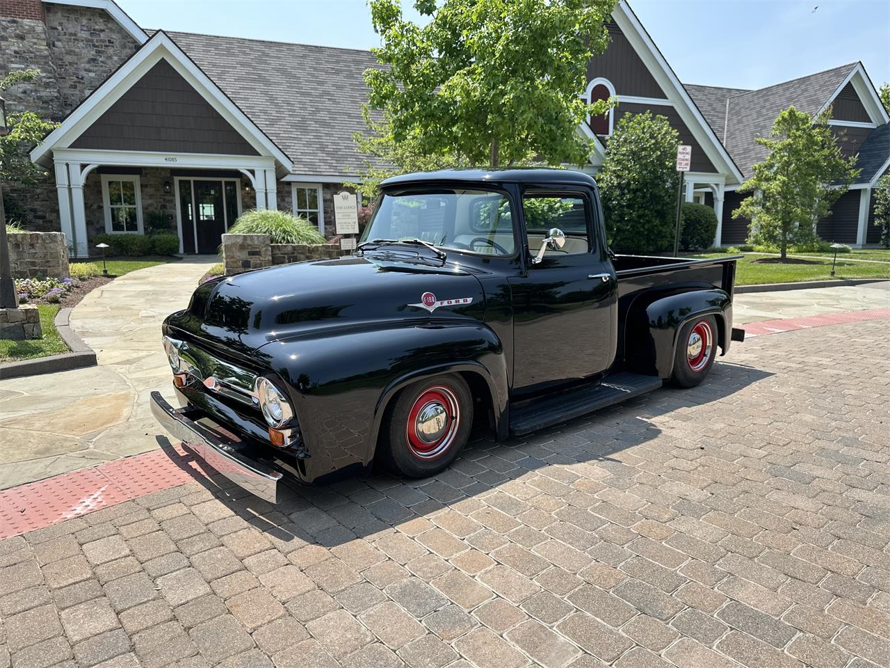 Ford-F100-1956-Black-White-2
