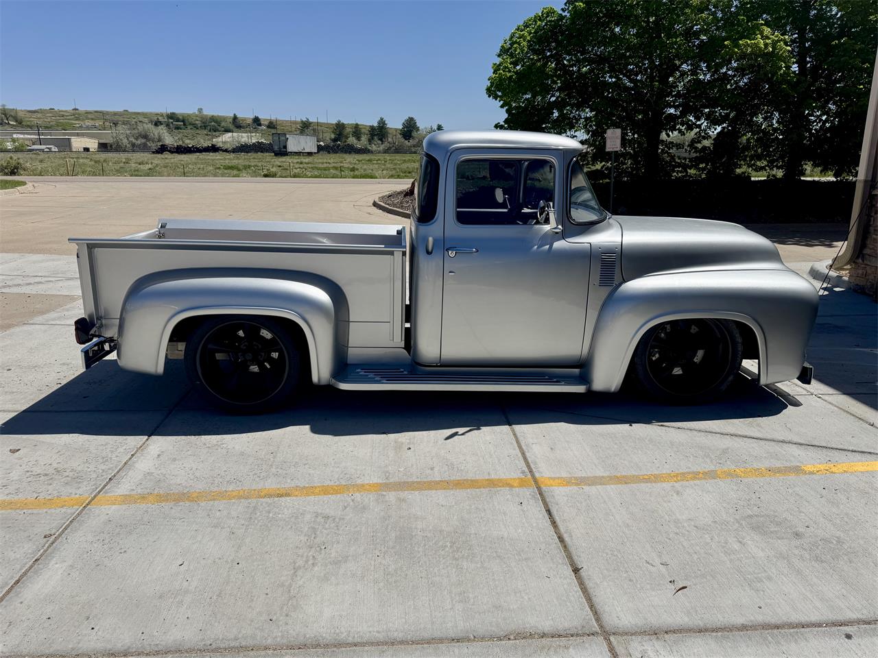 Ford-F100-1956-Silver-Red-3