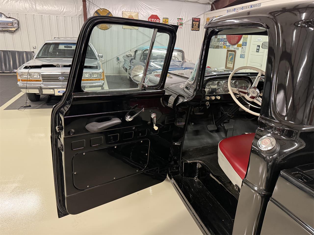 Ford-F100-1960-Black-Red-16
