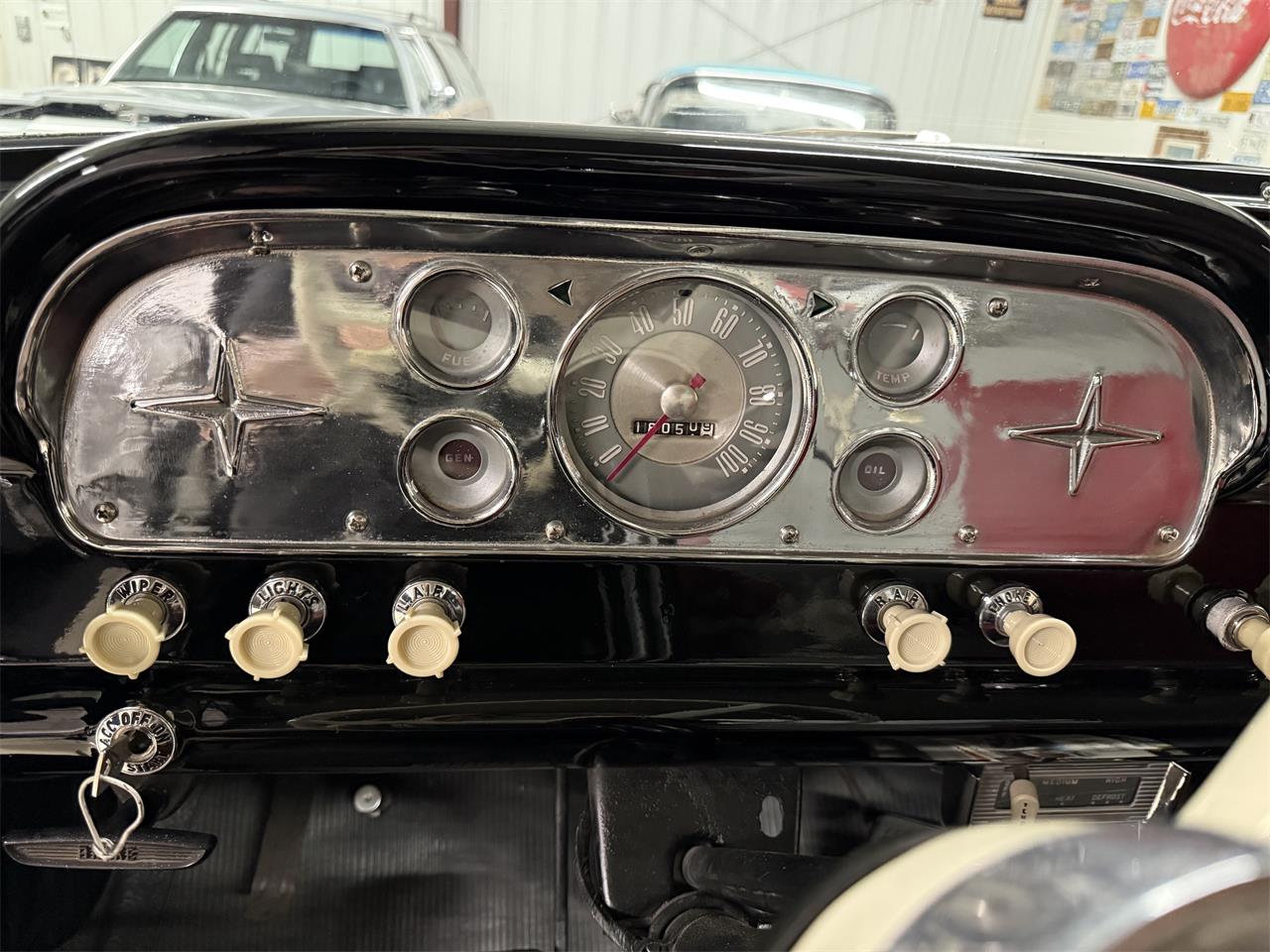 Ford-F100-1960-Black-Red-23