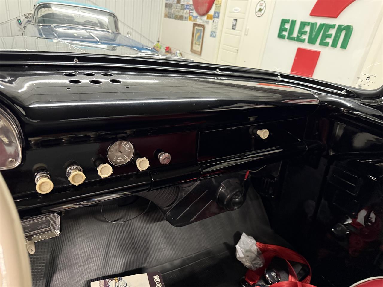 Ford-F100-1960-Black-Red-24