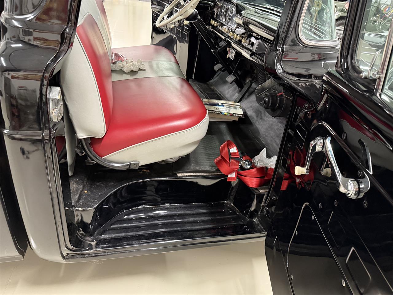 Ford-F100-1960-Black-Red-26