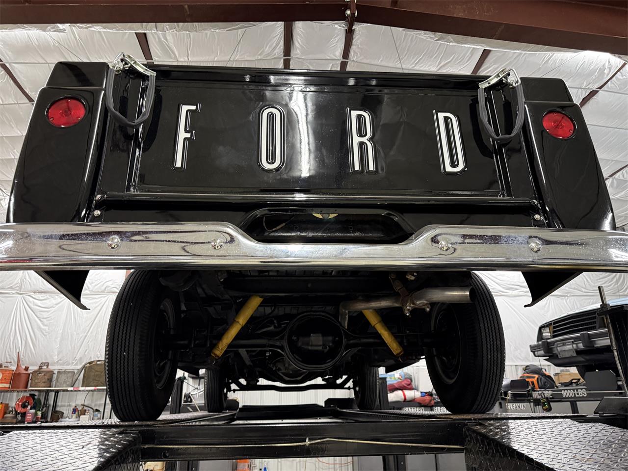 Ford-F100-1960-Black-Red-34