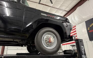 Ford-F100-1960-Black-Red-37