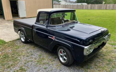 Ford-F100-1960-Bluewhite-Brown-18