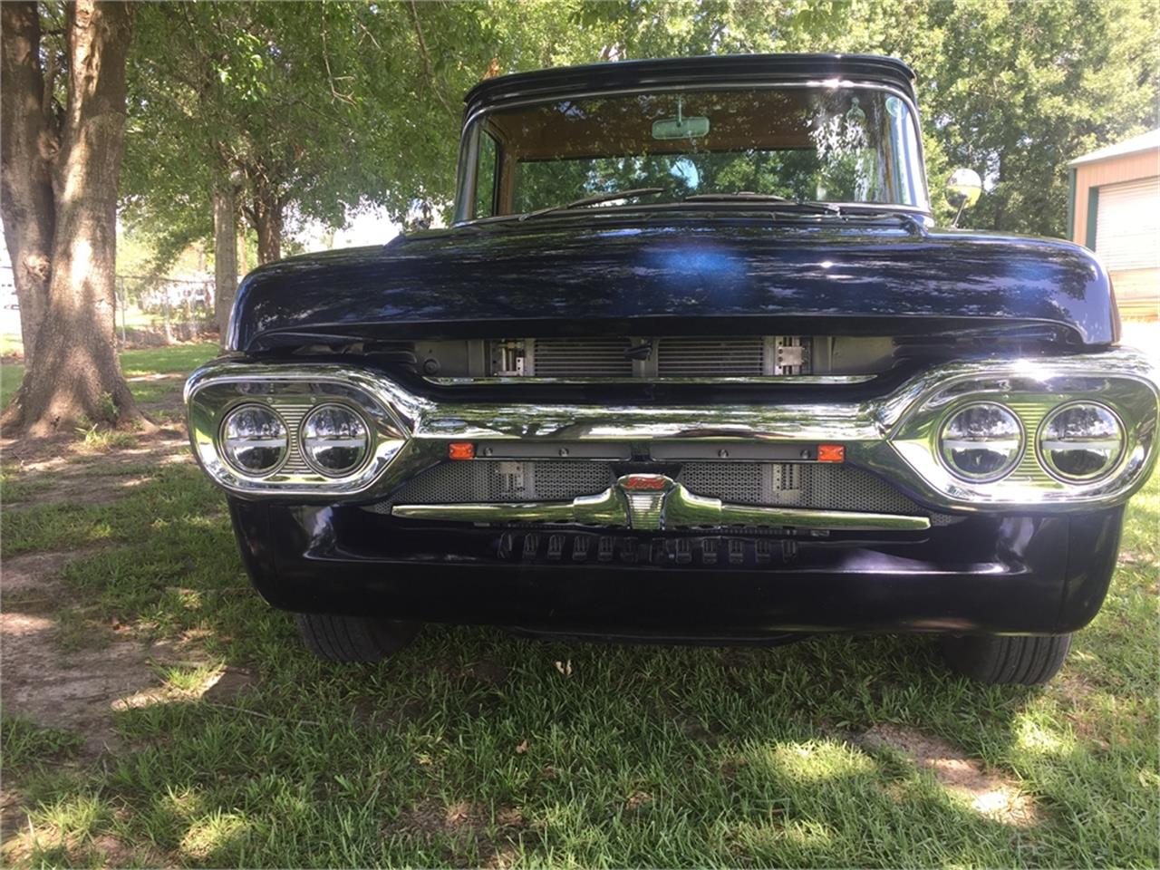 Ford-F100-1960-Bluewhite-Brown-22
