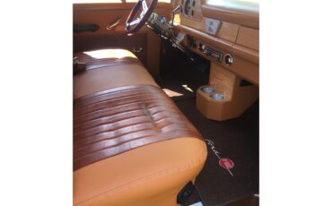 Ford-F100-1960-Bluewhite-Brown-27