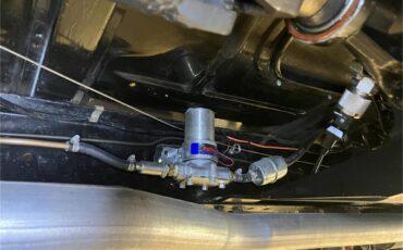 Ford-F100-1960-Bluewhite-Brown-54