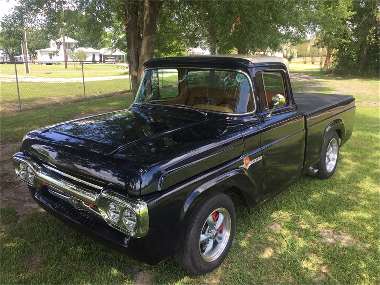 Ford-F100-1960-Bluewhite-Brown-8