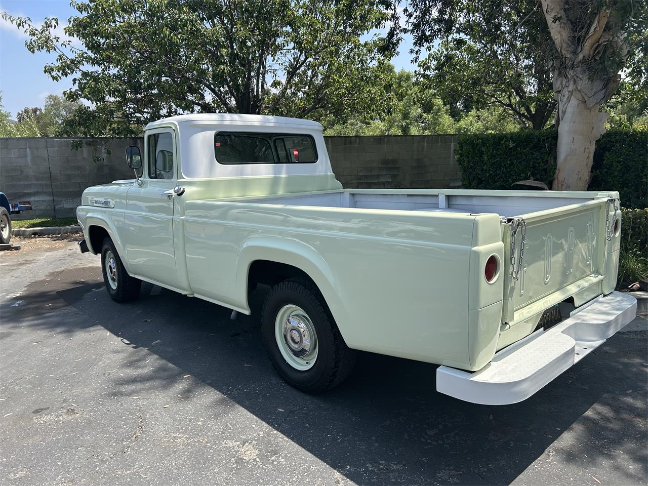 Ford-F100-1960-Seafoam-Green-White-10