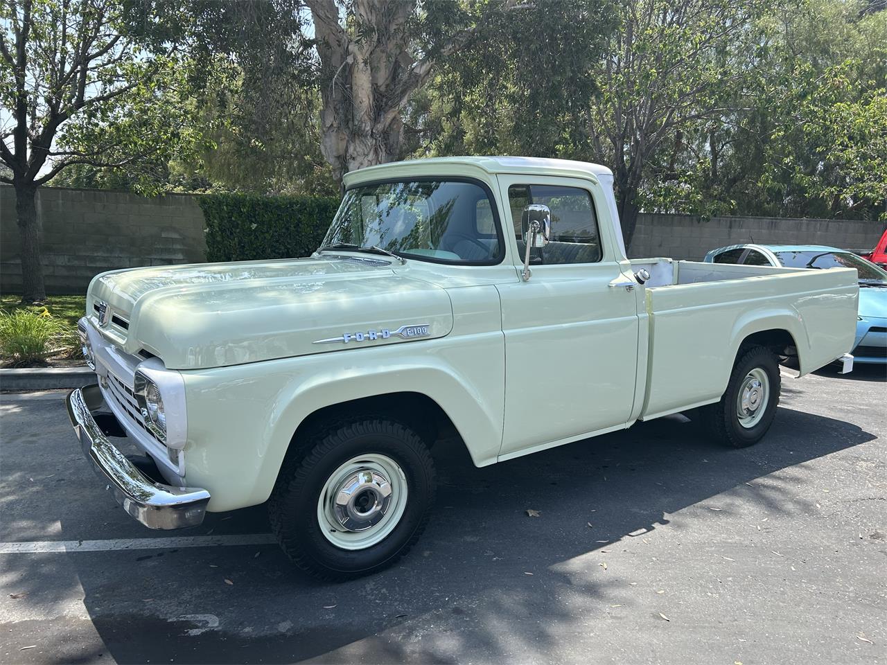 Ford-F100-1960-Seafoam-Green-White-11