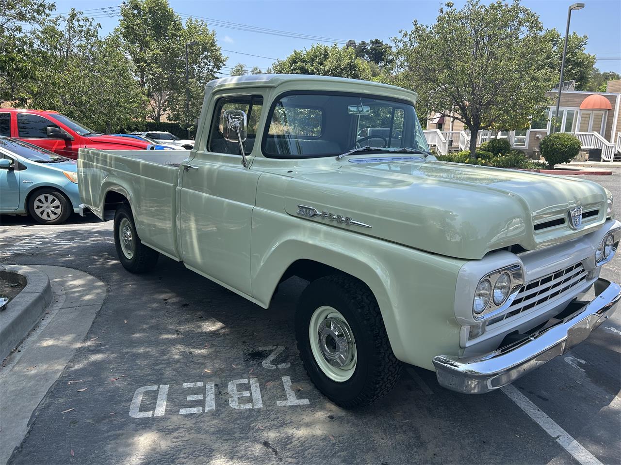 Ford-F100-1960-Seafoam-Green-White-3