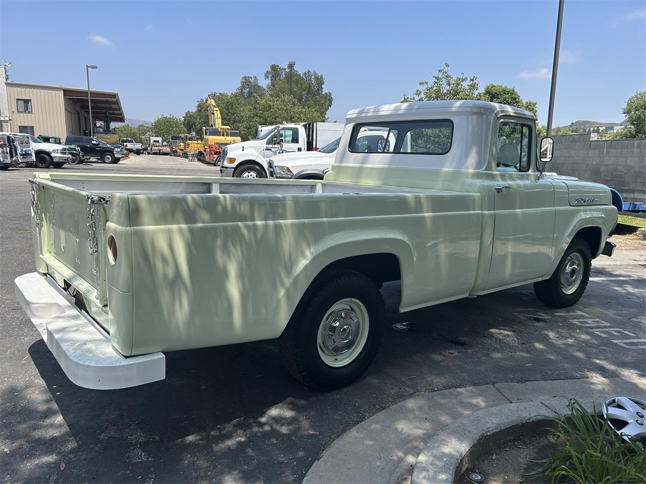 Ford-F100-1960-Seafoam-Green-White-6