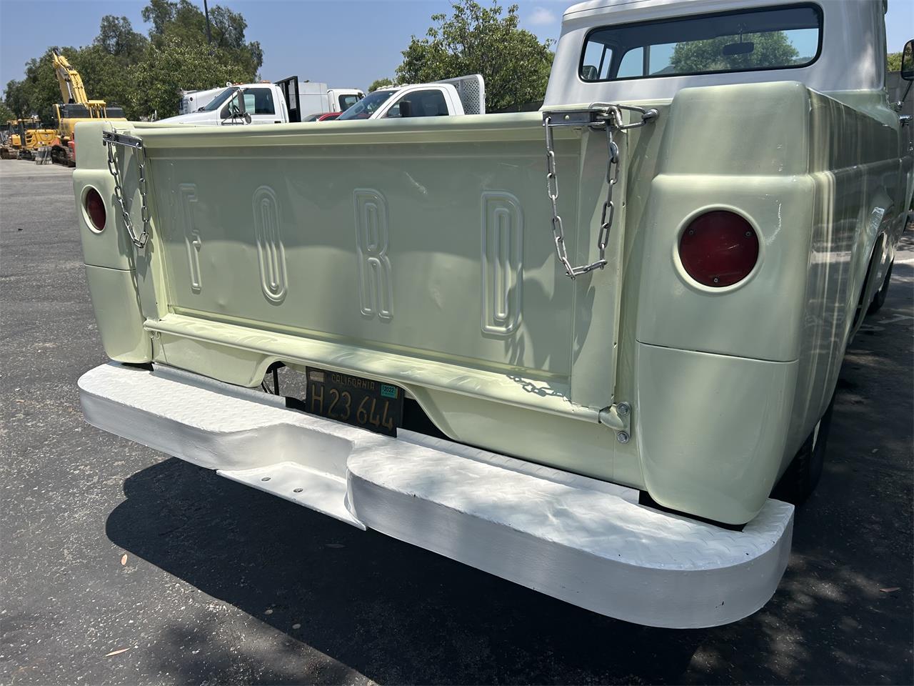 Ford-F100-1960-Seafoam-Green-White-8