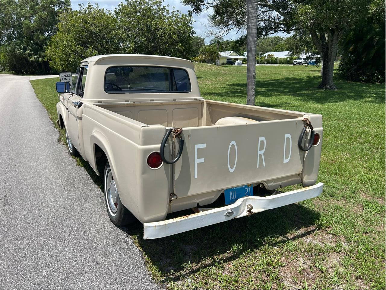 Ford-F100-1963-Beige-Beige-16