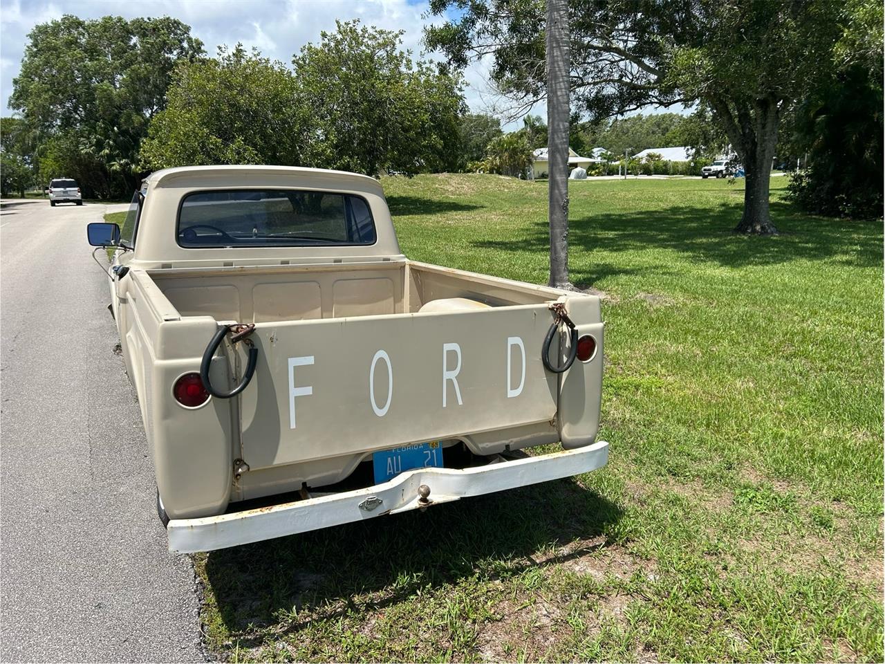 Ford-F100-1963-Beige-Beige-17