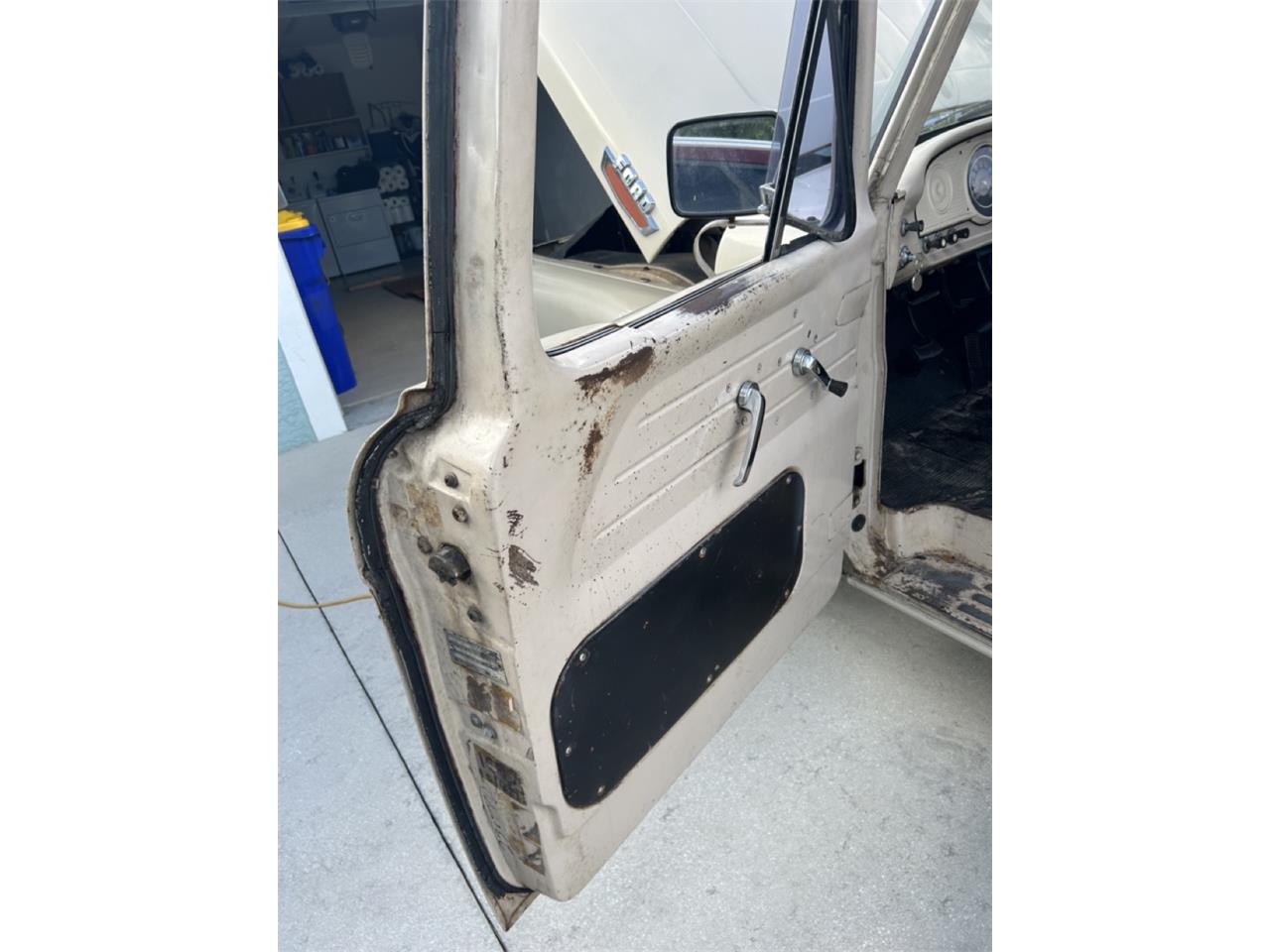 Ford-F100-1963-Beige-Beige-22