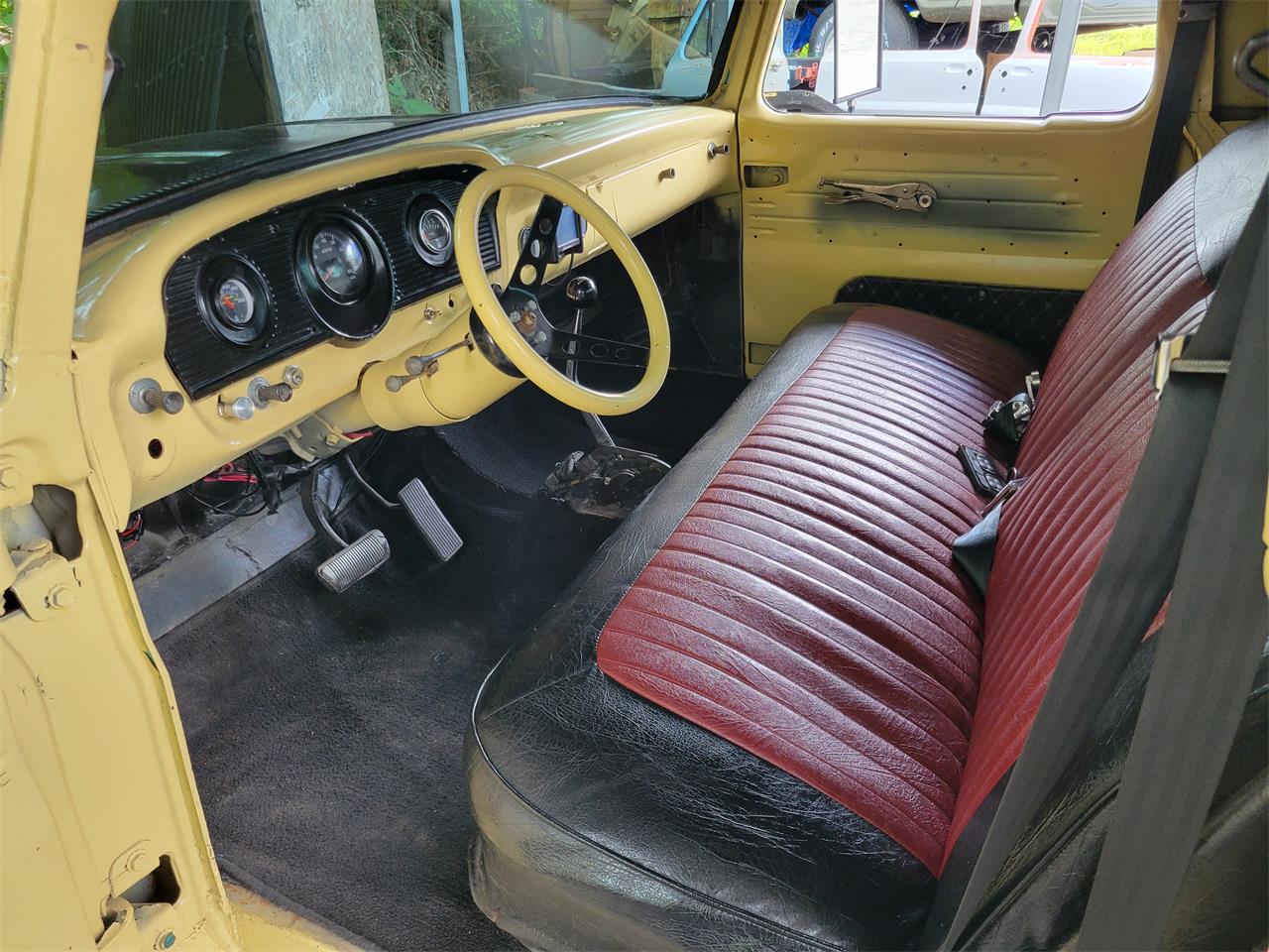 Ford-F100-1964-BlackYellow-Black-27