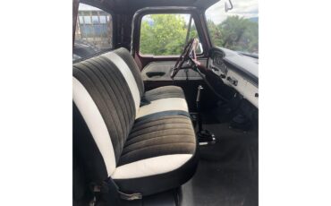 Ford-F100-1966-Burgundy-2-tone-wht-Burgundy-1
