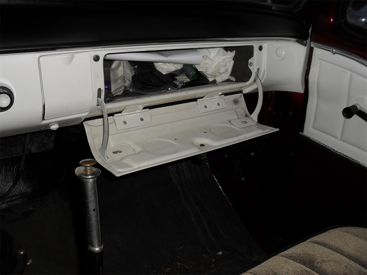 Ford-F100-1966-Burgundy-2-tone-wht-Burgundy-15