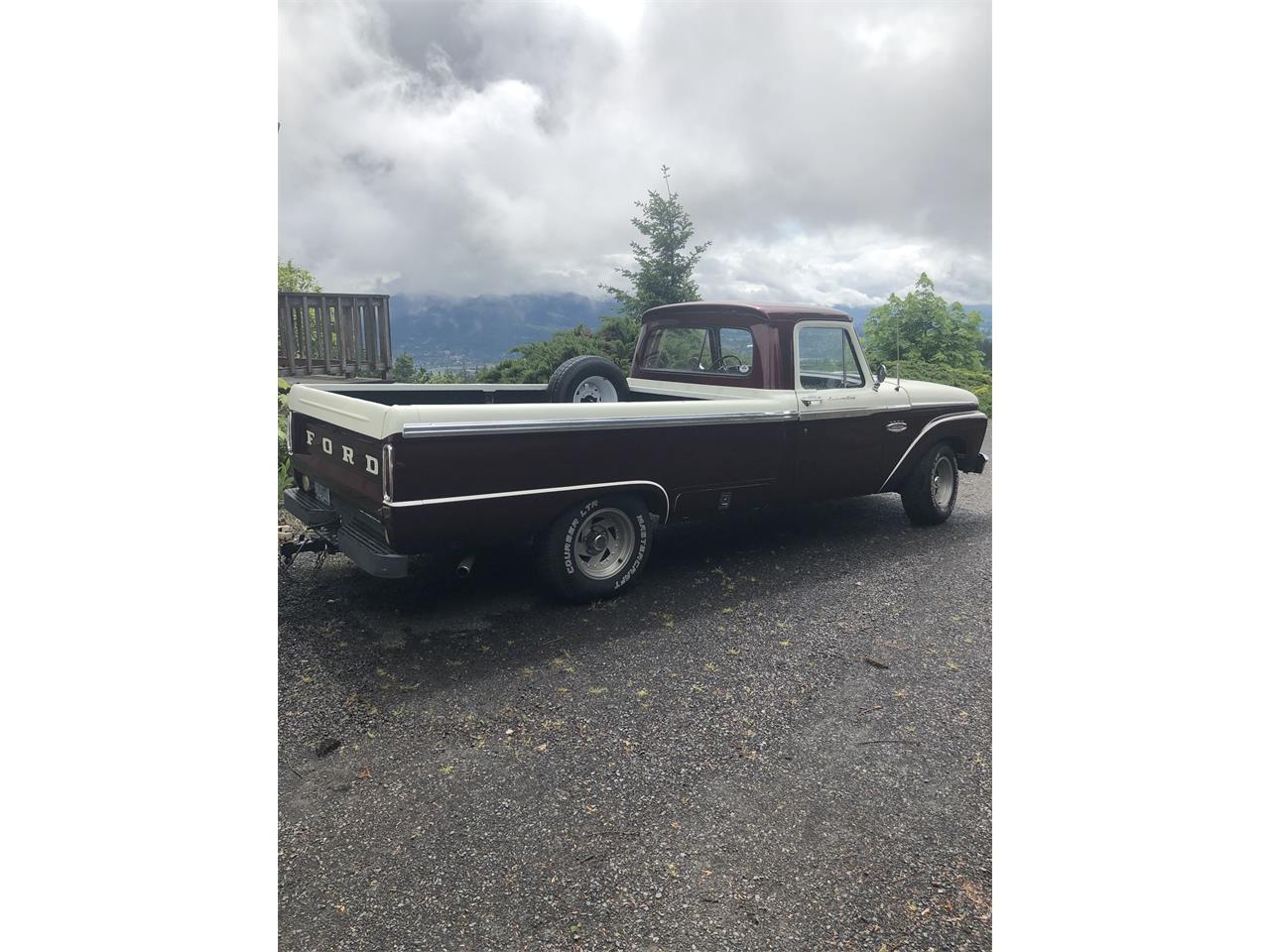 Ford-F100-1966-Burgundy-2-tone-wht-Burgundy-29
