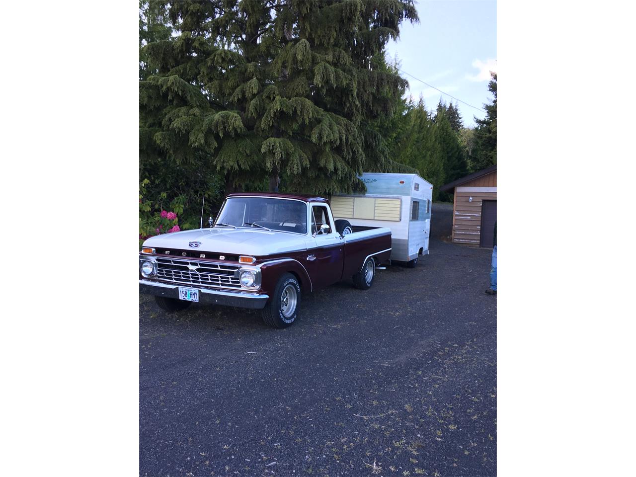 Ford-F100-1966-Burgundy-2-tone-wht-Burgundy-31