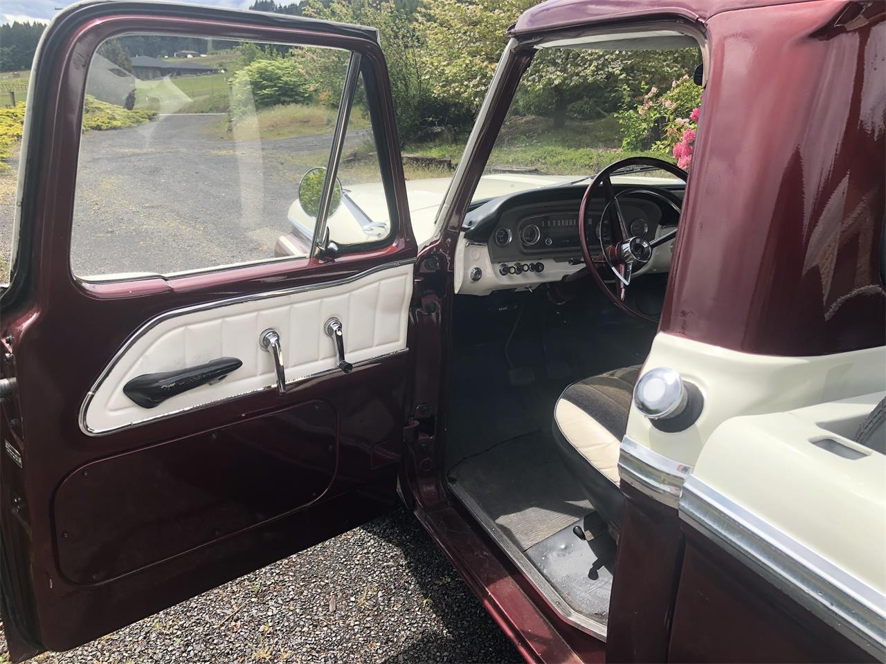 Ford-F100-1966-Burgundy-2-tone-wht-Burgundy-4