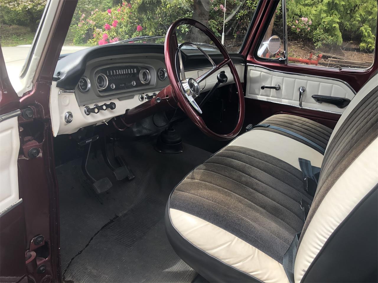 Ford-F100-1966-Burgundy-2-tone-wht-Burgundy-5