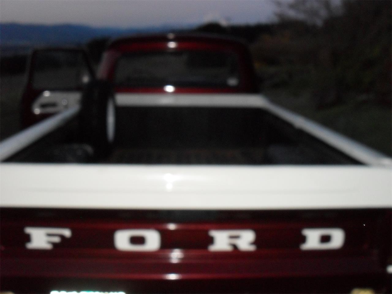 Ford-F100-1966-Burgundy-2-tone-wht-Burgundy-7