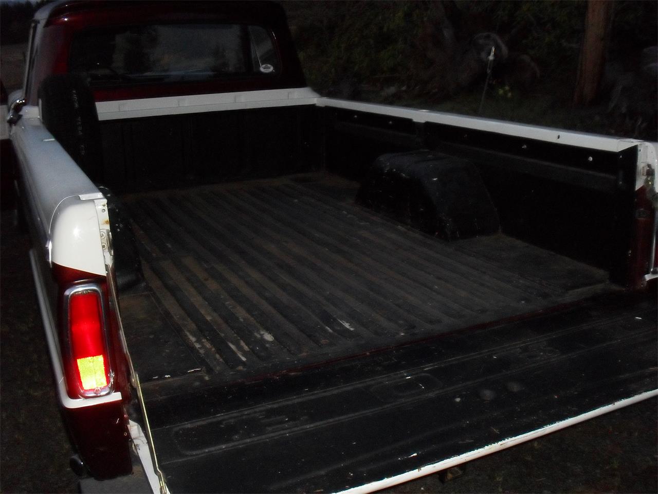 Ford-F100-1966-Burgundy-2-tone-wht-Burgundy-8
