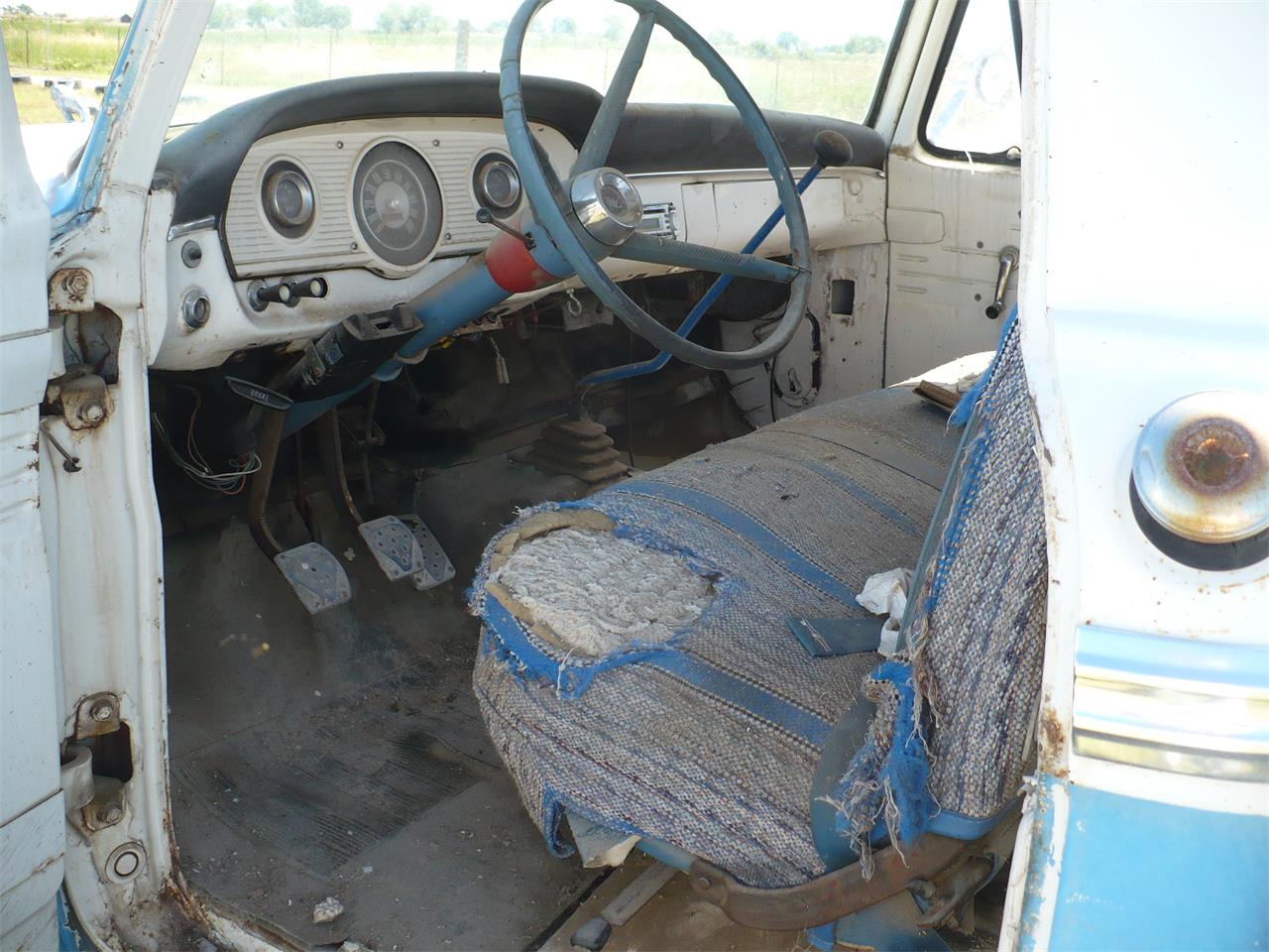 Ford-F100-1966-WhiteBlue-White-5