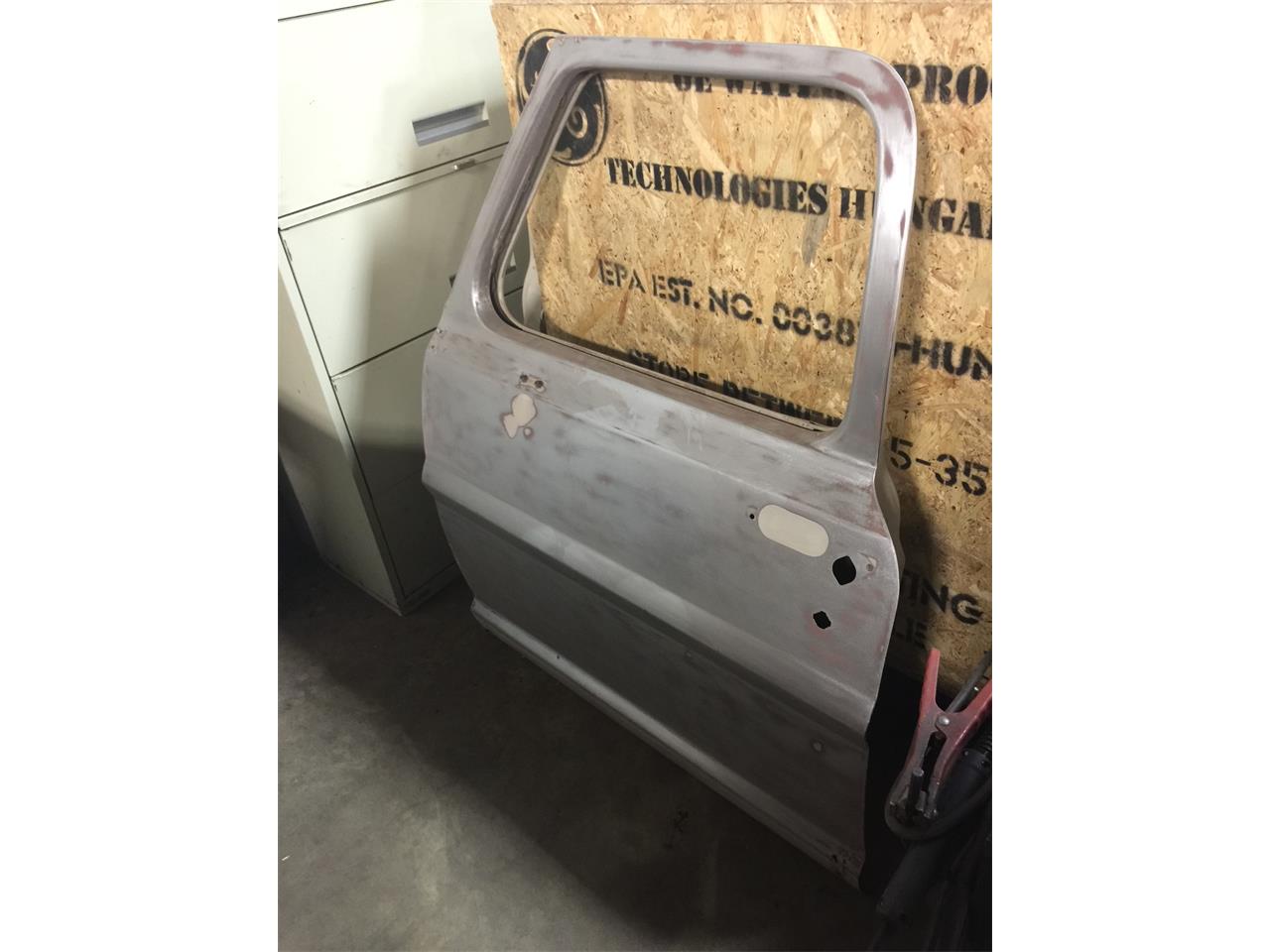 Ford-F100-1969-Pebble-Beige-Black-18