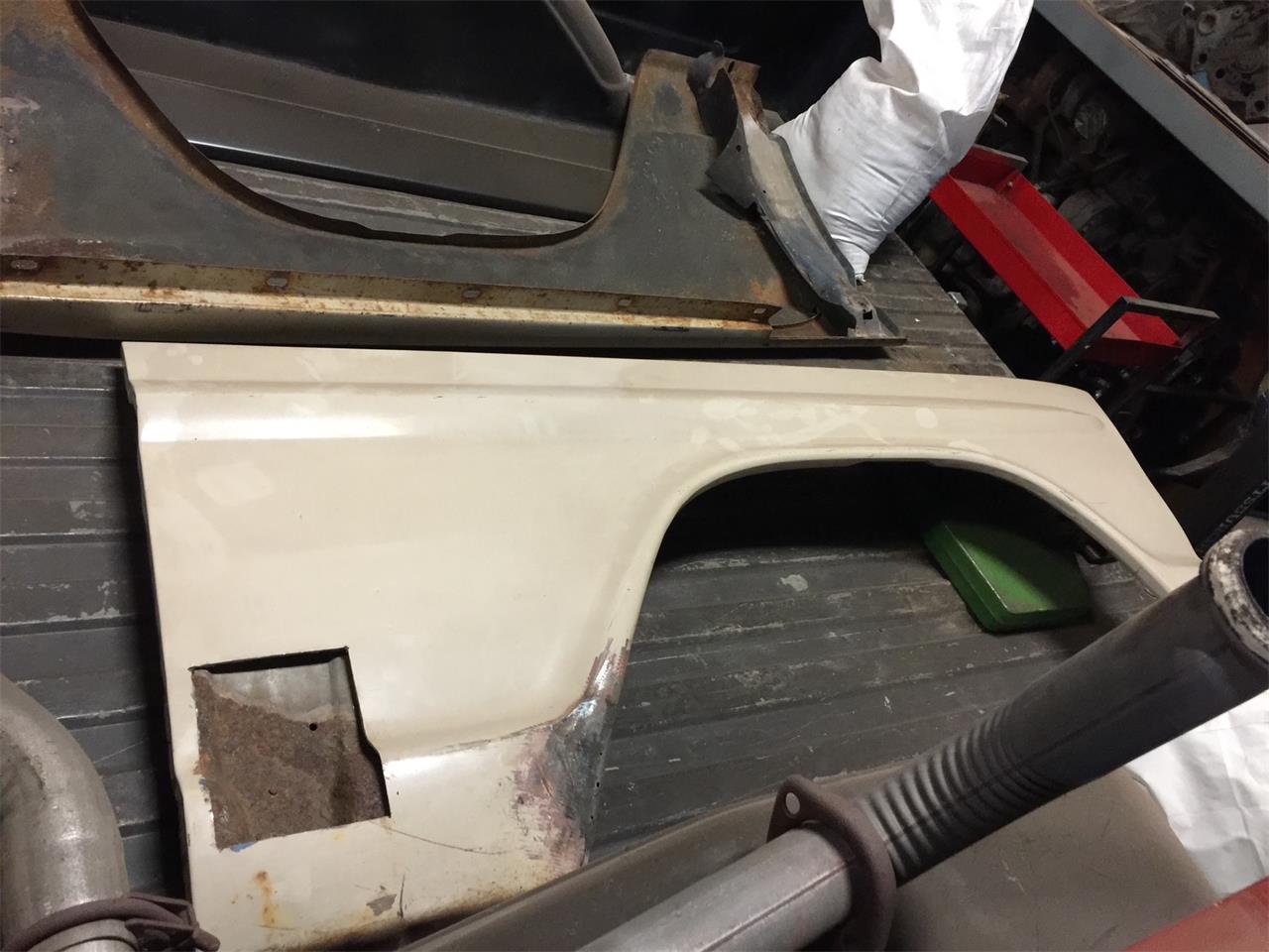 Ford-F100-1969-Pebble-Beige-Black-20