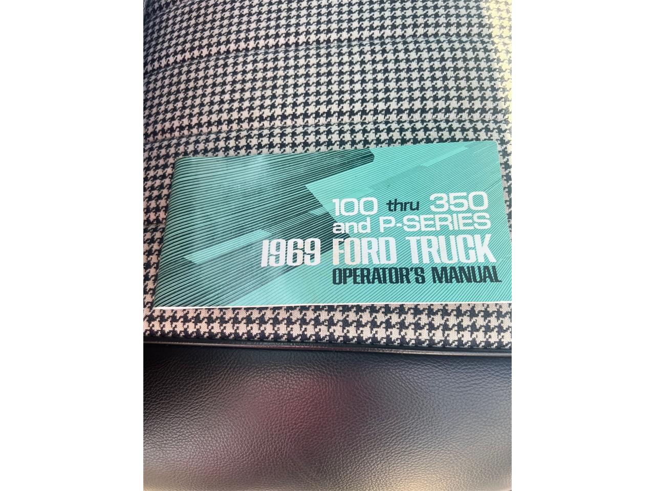 Ford-F100-1969-Pebble-Beige-Black-23