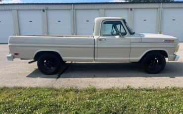 Ford-F100-1969-Pebble-Beige-Black-25