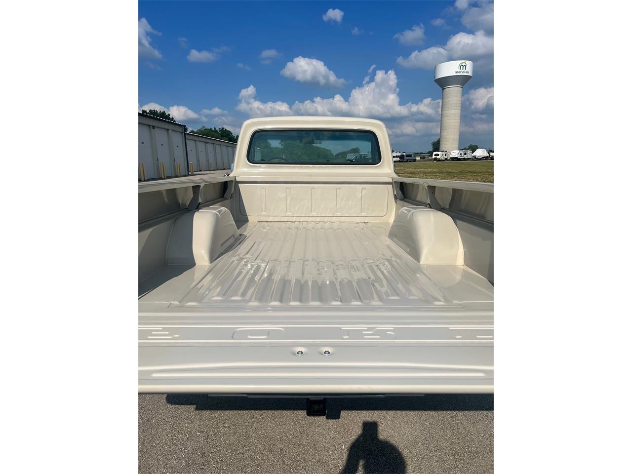 Ford-F100-1969-Pebble-Beige-Black-27