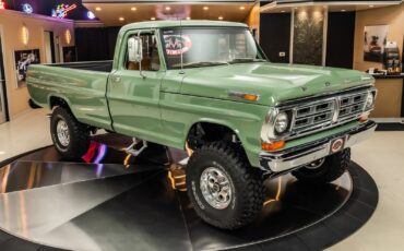 Ford-F100-1971-Pickup-Truck-10