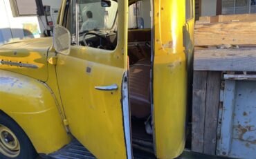 Ford-F2-1951-Yellow-Brown-26
