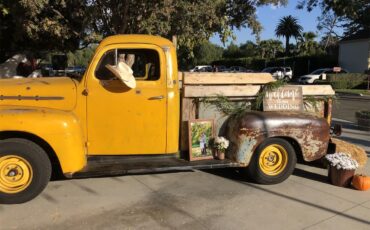 Ford-F2-1951-Yellow-Brown-4