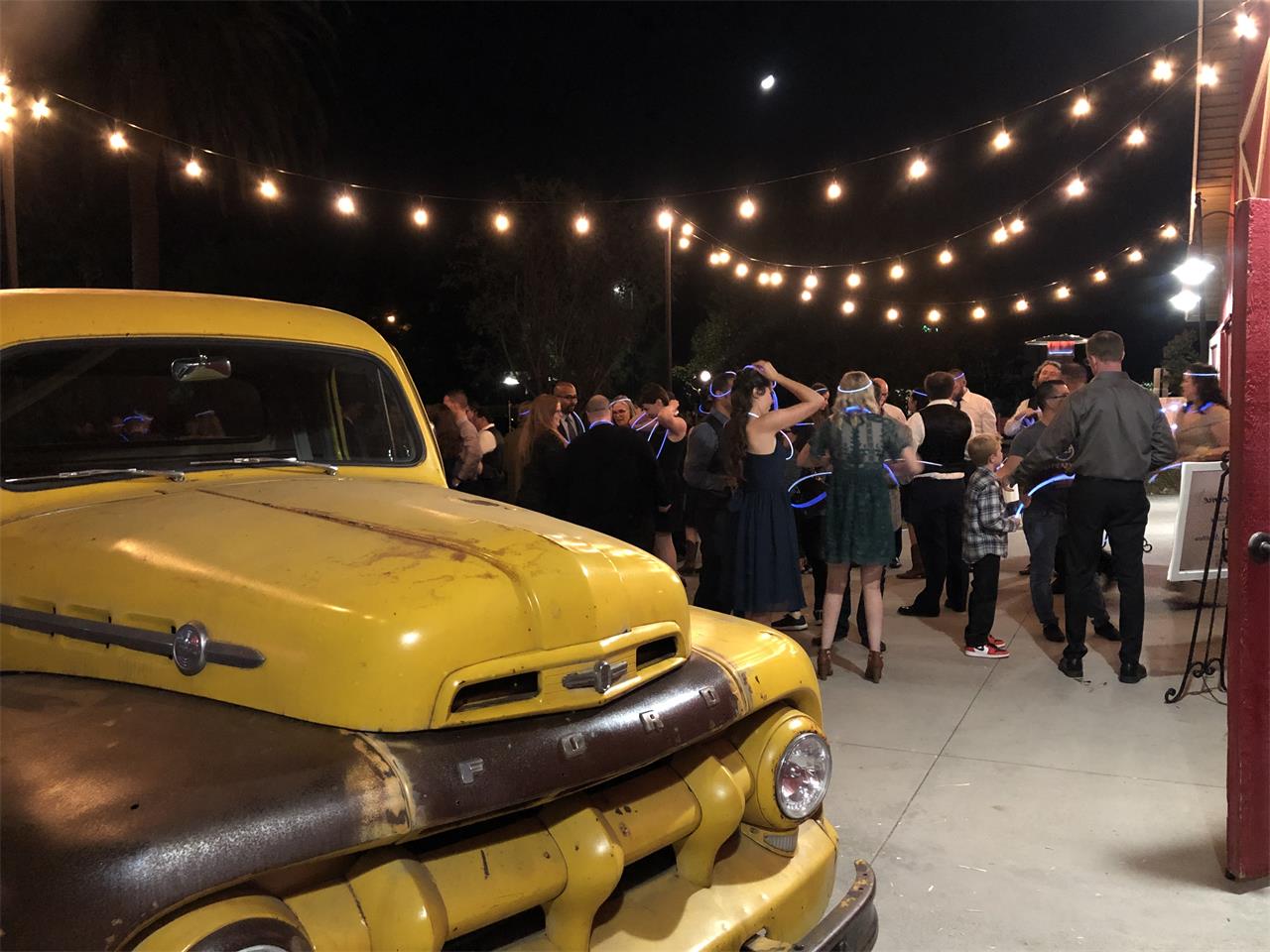 Ford-F2-1951-Yellow-Brown-6