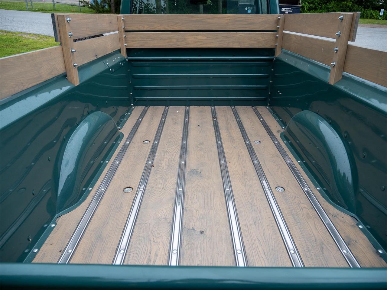 Ford-F250-1956-Green-Tan-23