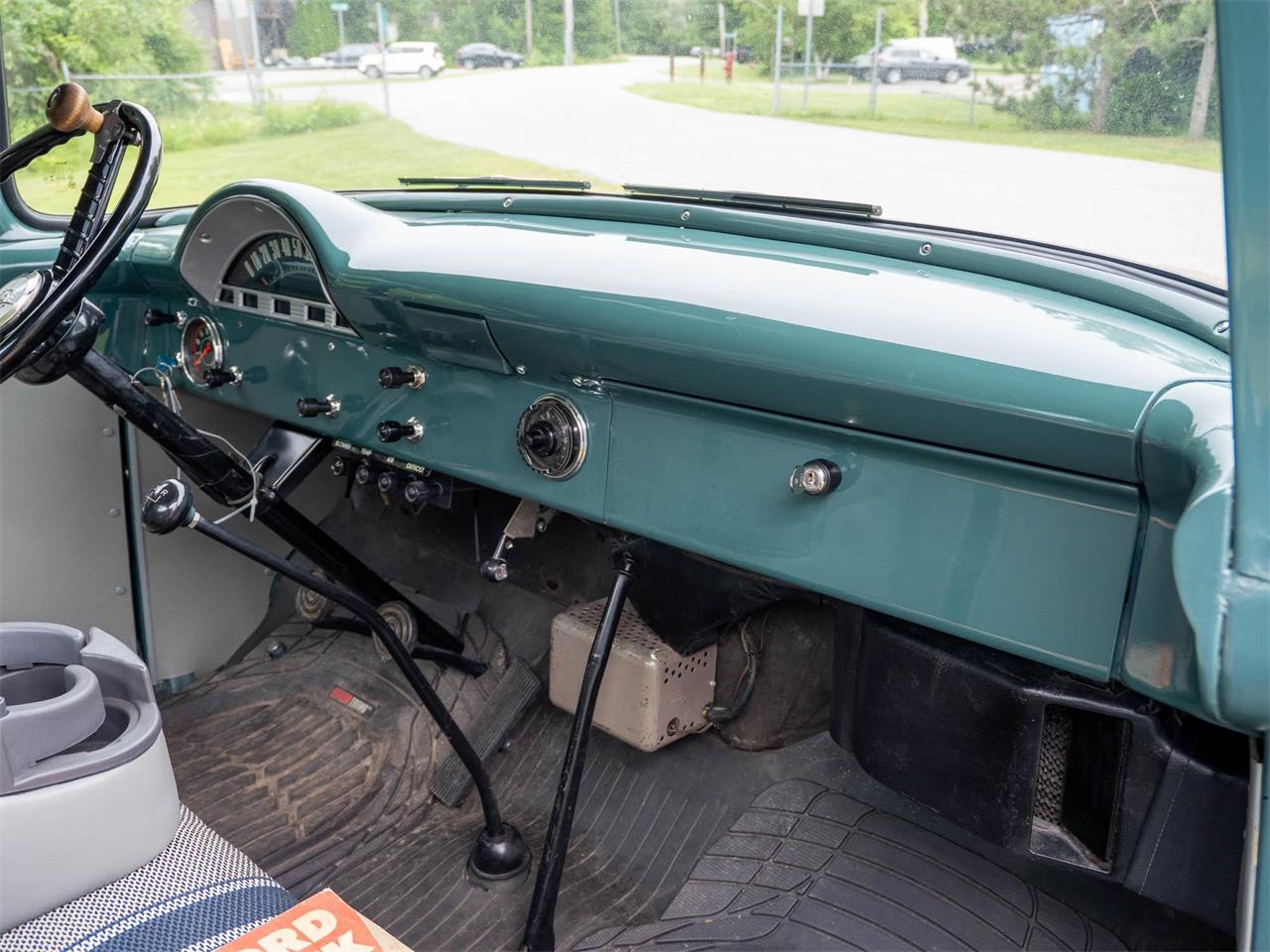 Ford-F250-1956-Green-Tan-47
