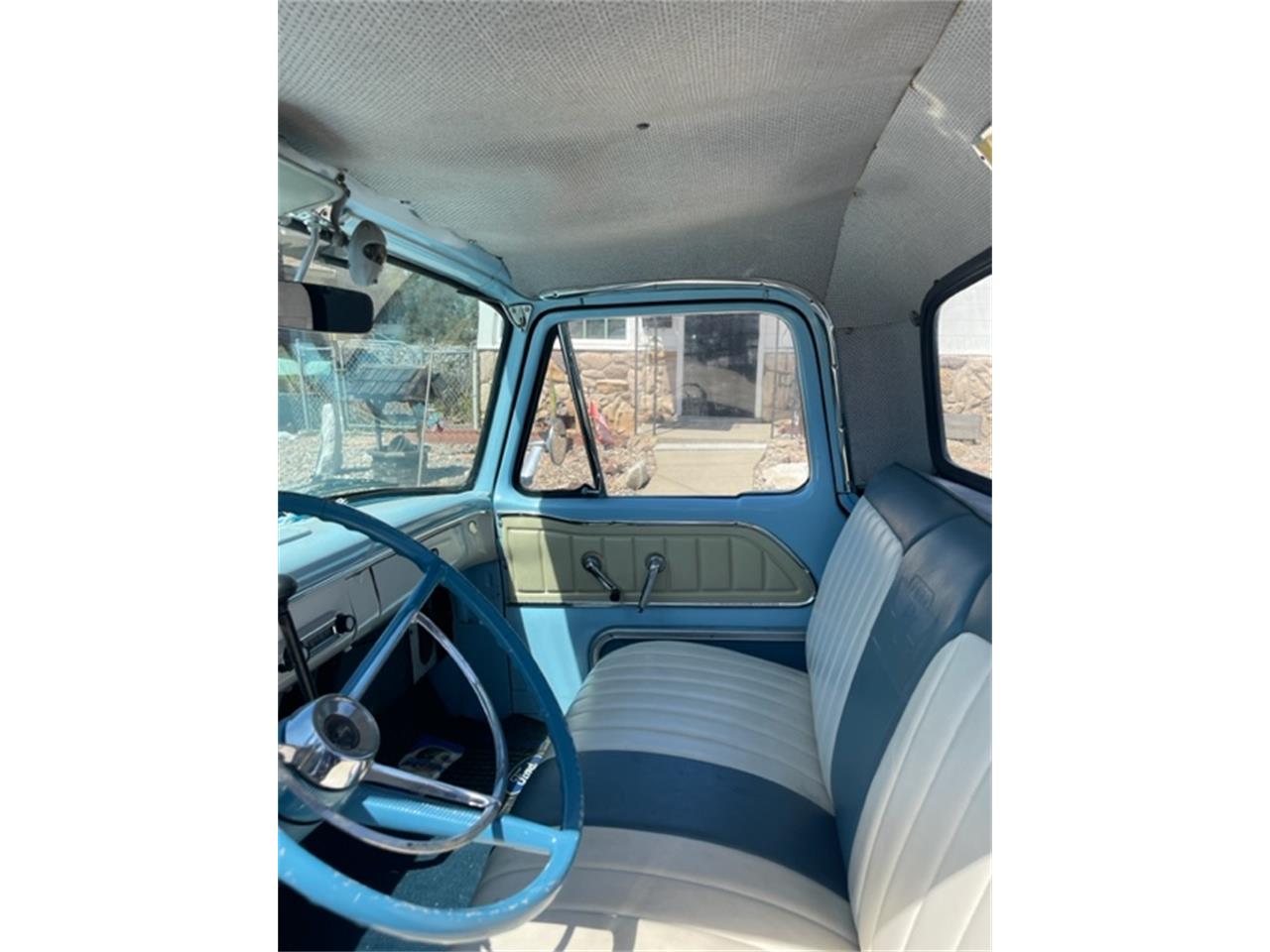 Ford-F250-1964-Blue-amp-white-two-Ton-White-5