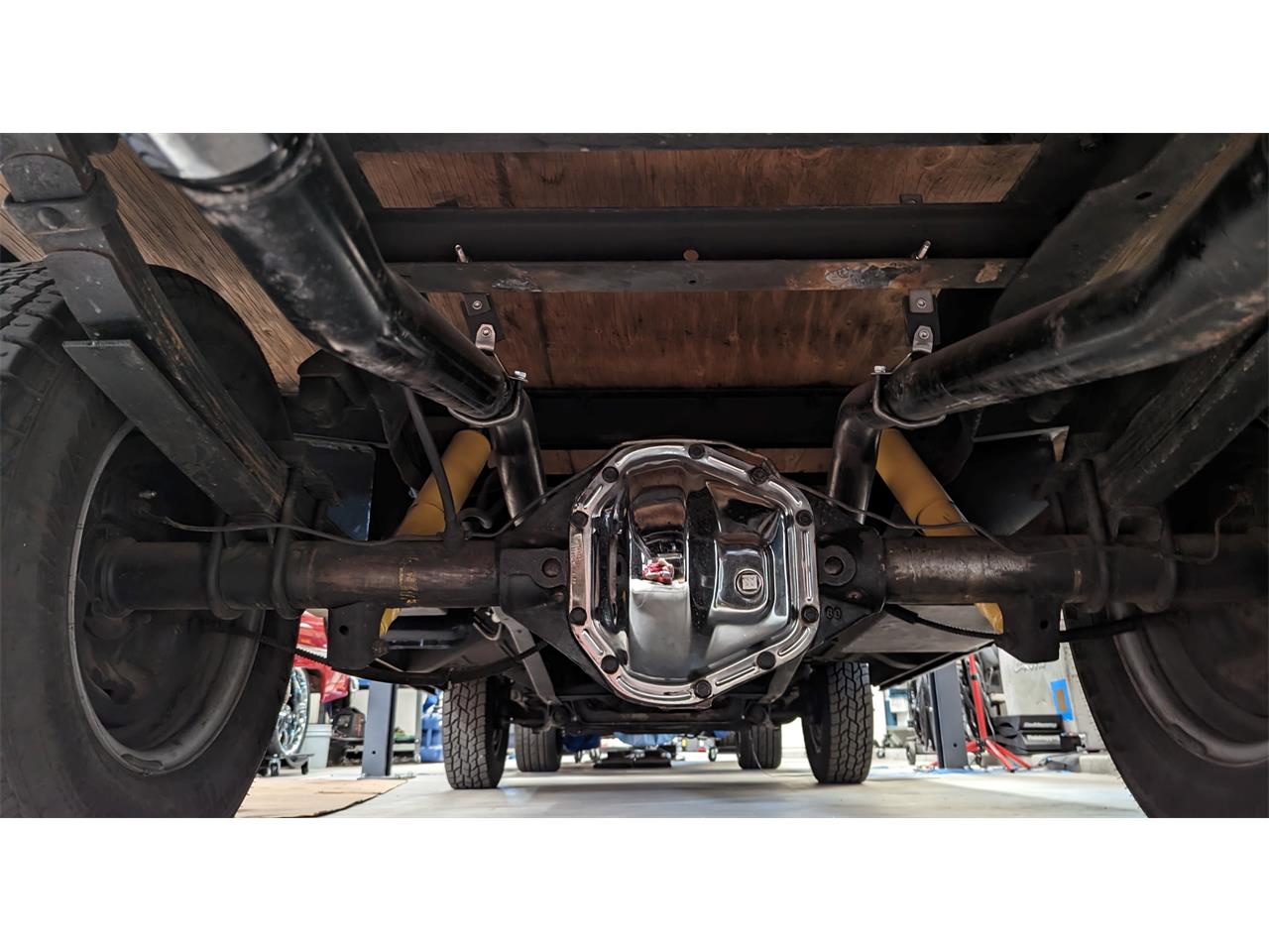 Ford-F250-1965-Black-gray-16